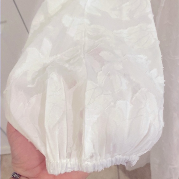 Chic LACE Long Sleeve White Dress - Picture 4 of 12